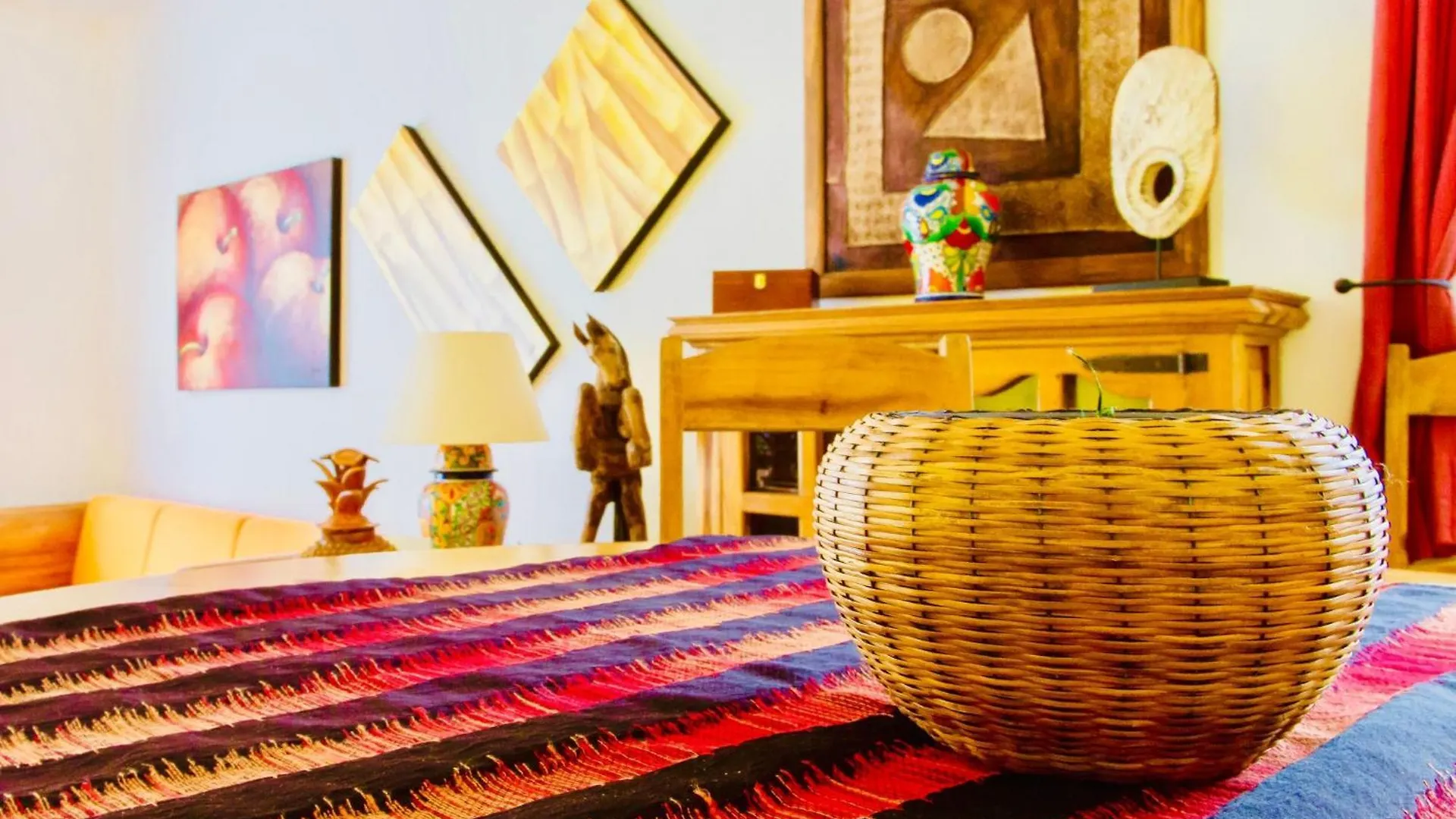 Executive Comfort Room With Swimming Pool Air Conditioning And Parking Πλάγια Ντελ Κάρμεν Πανσιόν